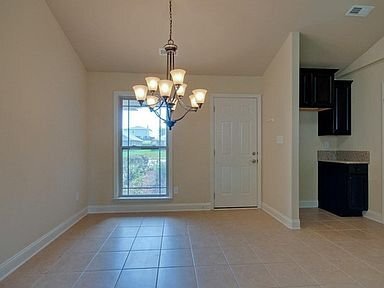 207 Healey Dr