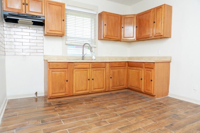 Photo - 2760 Filmore Ave