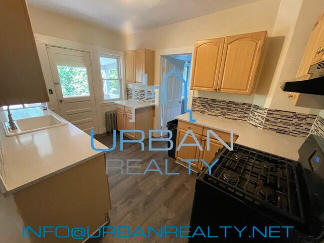 Kitchen - 46 Radnor Rd Unit 1