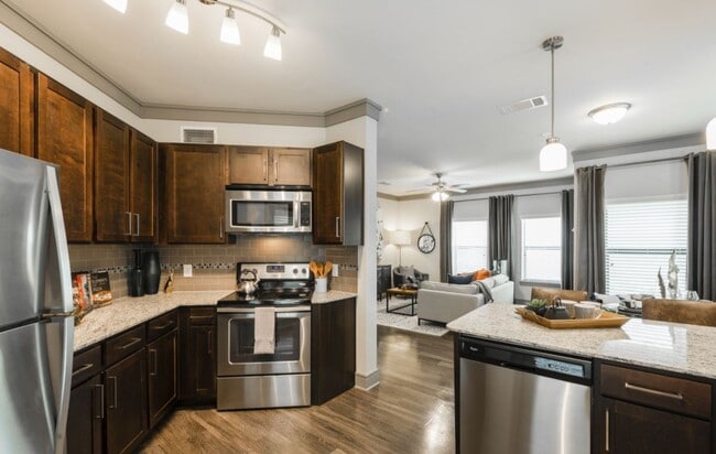 Photo - Cortland Avion Shadow Creek