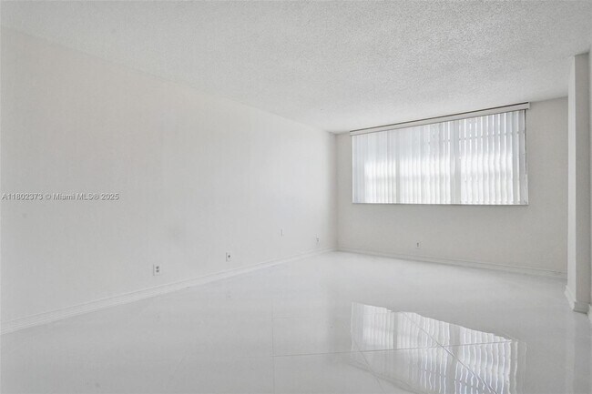 Photo - 3113 S Ocean Dr Unit 410