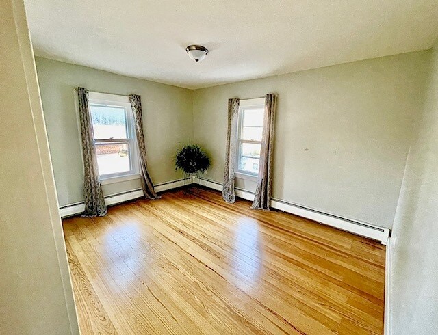 Dormitorio #1 - 276 Broad St