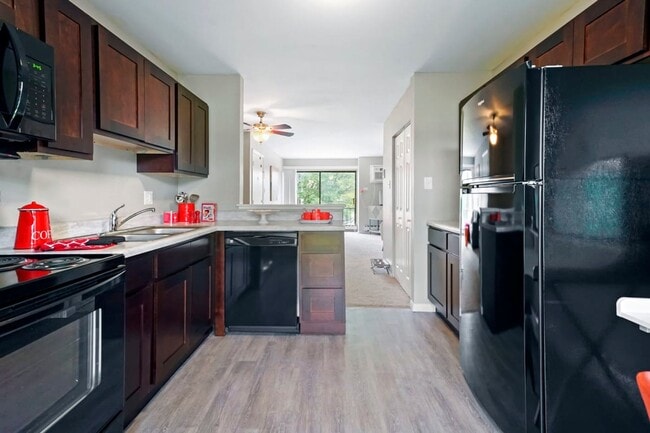 Building Photo - Flats at Gladstone