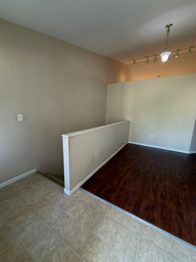 Photo - 10925 Upland Terrace