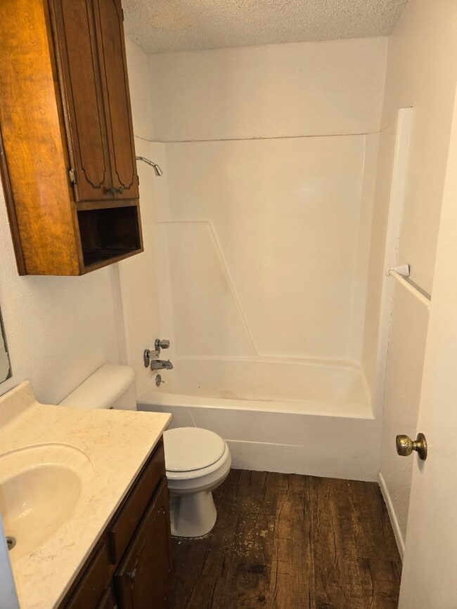 Photo - 127 Regency Ave