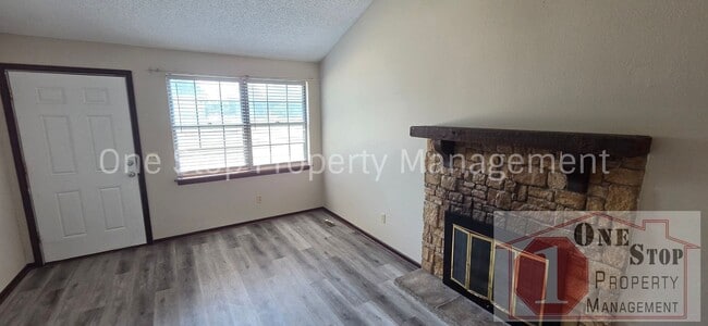 Photo - 1300 E 152nd Terrace