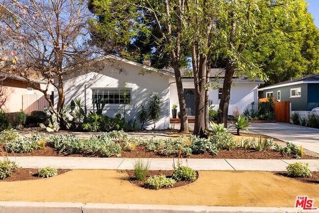 Photo - 5812 Bevis Ave