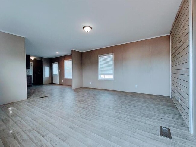 Photo - 205 W Tower Ln