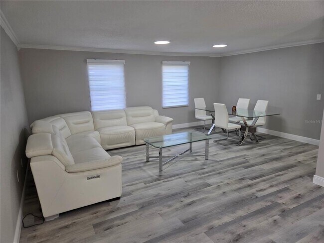 Photo - 9004 Tudor Dr Unidad K103