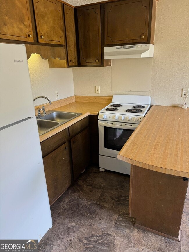 Photo - 123 Lanier Dr Unit 7