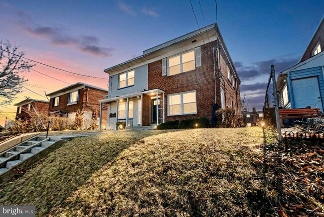 Photo - 1235 Alabama Ave SE