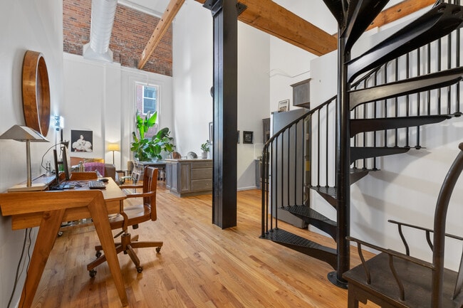 Building Photo - 1555 California St Unit 414