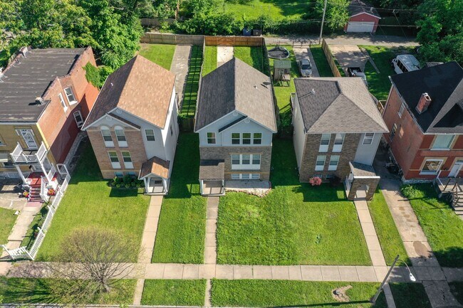 Photo - 2-story Single Family for Rent in the West...