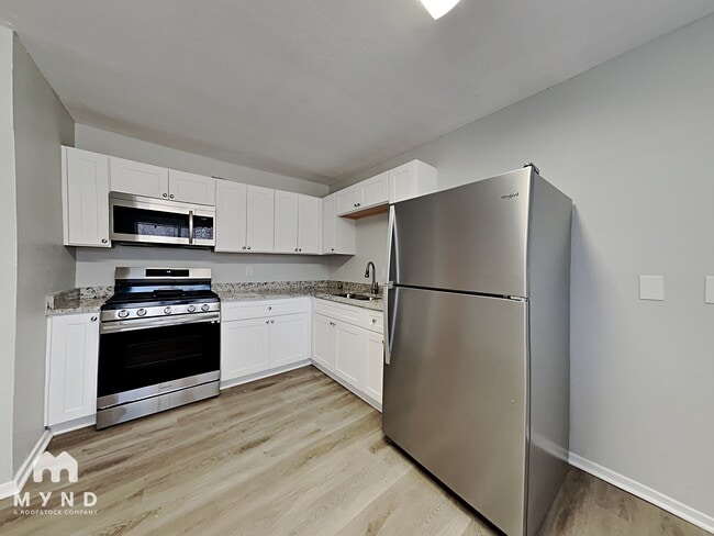 Photo - 4245 Larson Ln