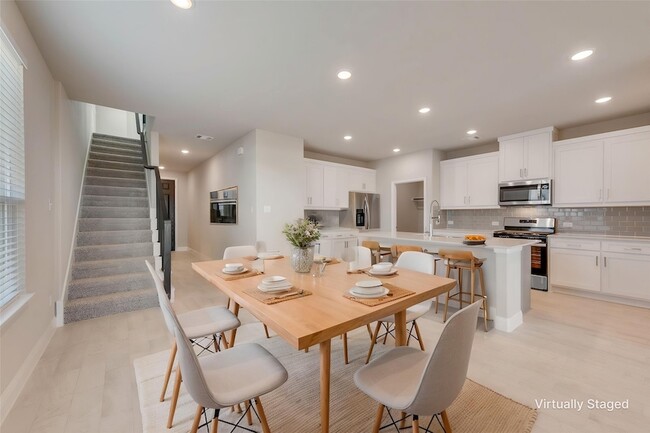 Photo - 3212 Lucia Wy