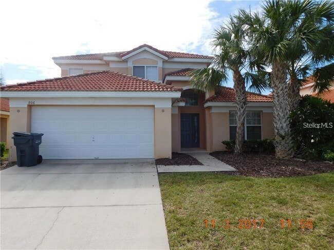 Building Photo - 806 Solana Cir