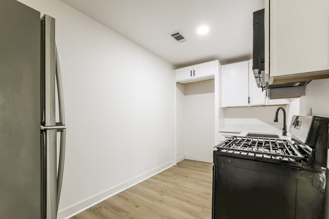 Photo - 502 N Jones St