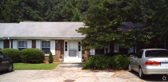 Building Photo - 421 Frontage Rd Rental