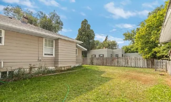 Photo - Beautiful 4-bed 2-bath home in Blackfoot