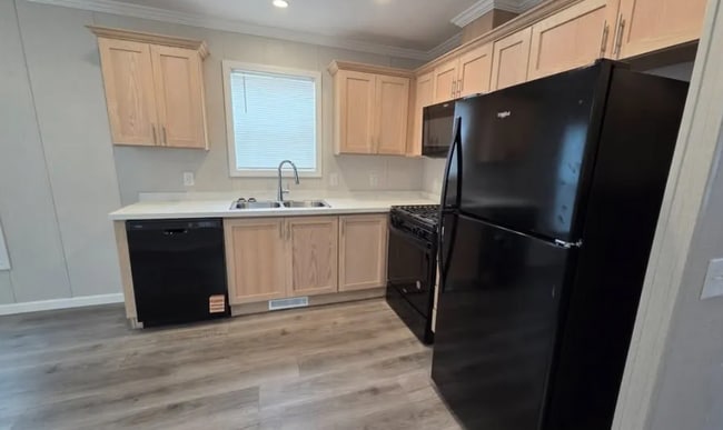 Photo - 402 Deerfield Ln