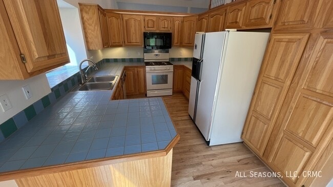 Photo - 5210 Driftstone Pl