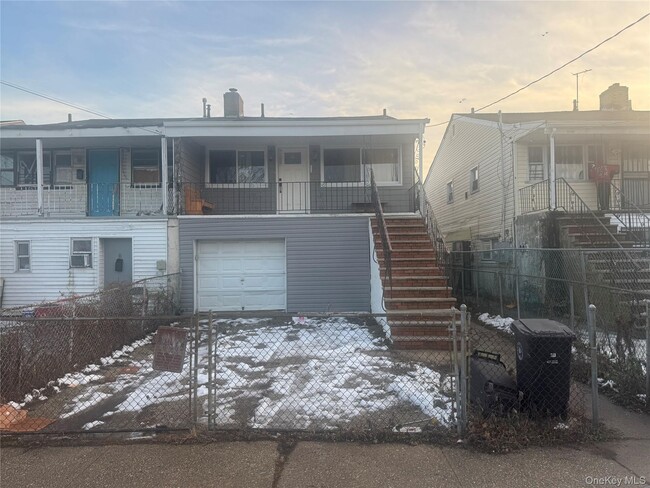 Building Photo - 69-47 Hillmeyer Ave Unit 2