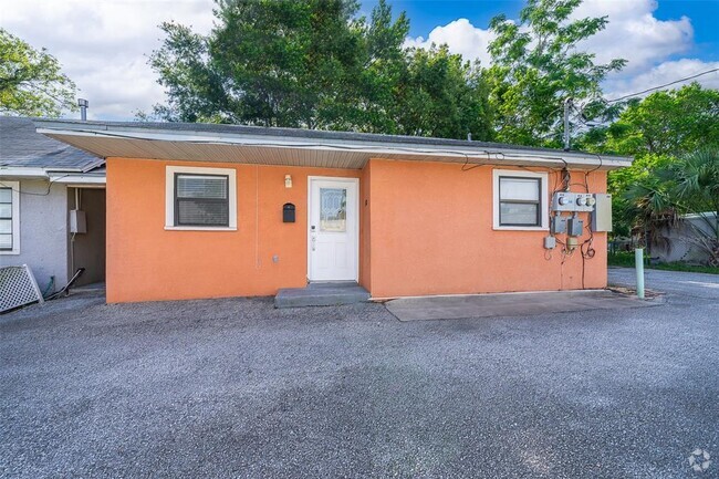 Building Photo - 118 E Muriel St Rental