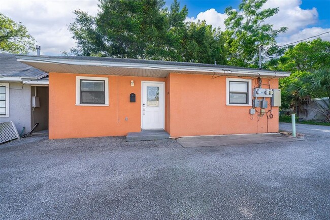 Photo - 118 E Muriel St Townhome