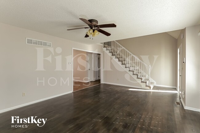 Photo - 8618 NE 72nd Terrace