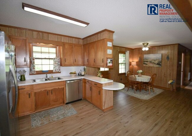 Photo - Beautiful 3bd, 2ba plus bonus room and pool in Woodbury!