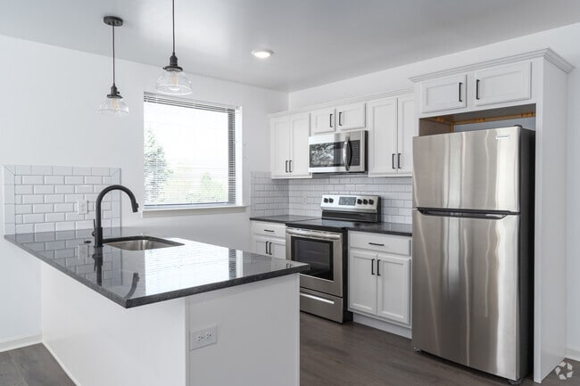 2BR, 2BA - 985SF Kitchen