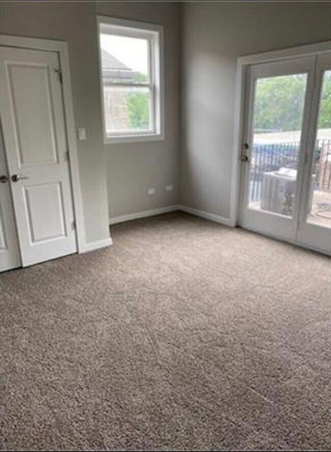 Photo - 2949 W Arthington St