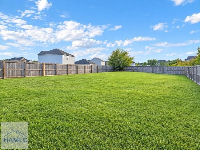 465 Huntington Dr