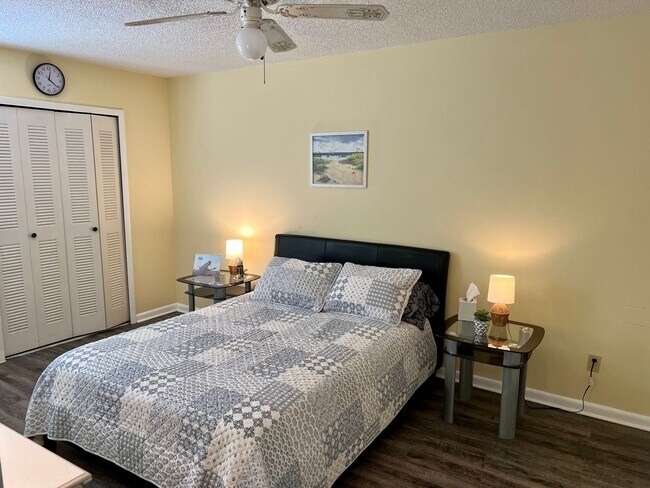Photo - Parkside 15178-103 Unit 15178 Parkside Drive, 103