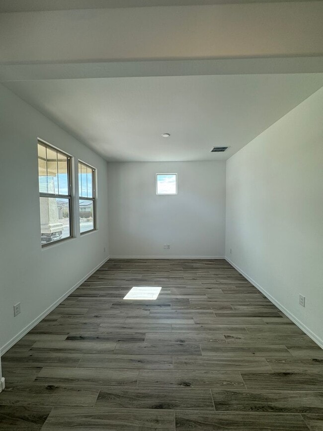 Photo - BRAND NEW HOME IN SENTERO CROSSING
