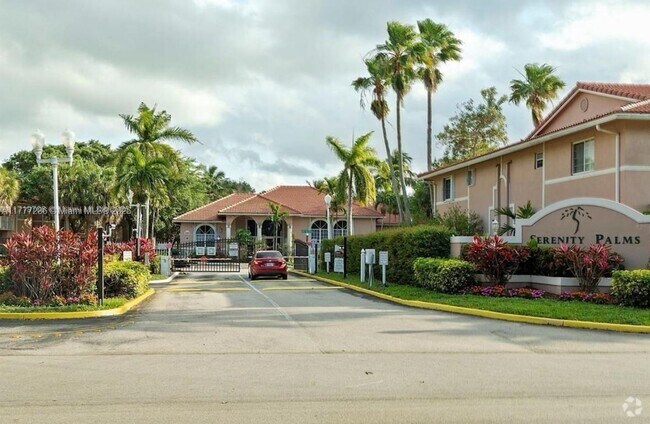 Building Photo - 3221 Sabal Palm Mnr Unit #105 Rental