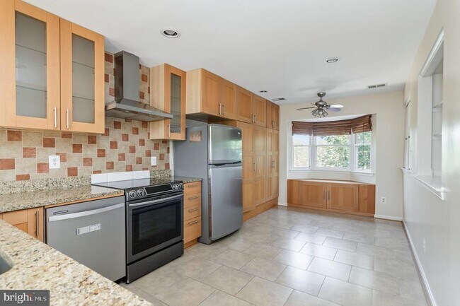 Photo - 7886 Brighton Way