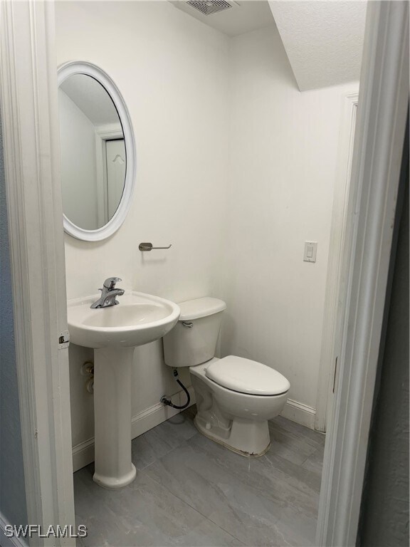 9419 Ivy Brook Run Condo Unit 1204 Condo for Rent in Fort Myers, FL