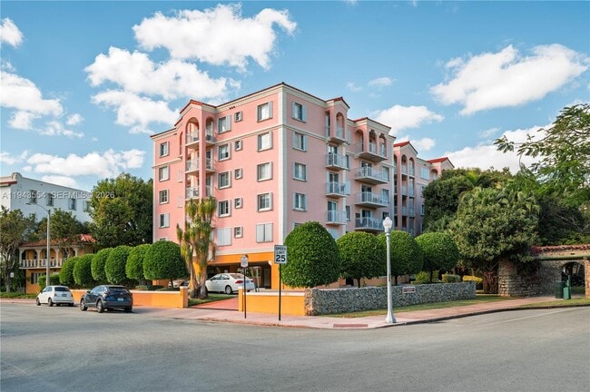 Building Photo - 1 Alhambra Cir Unit 203