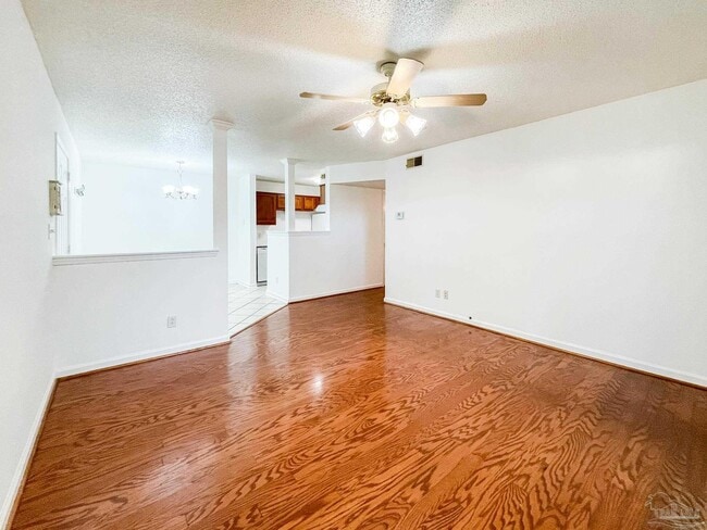 Photo - 2303 W Michigan Ave