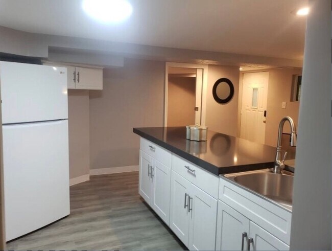 Photo - 168 Ross Dr