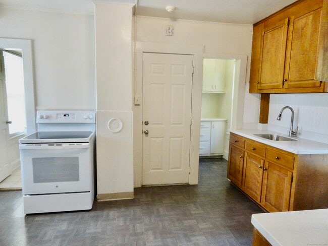 Photo - 68 Hungerford Alley Unit 3