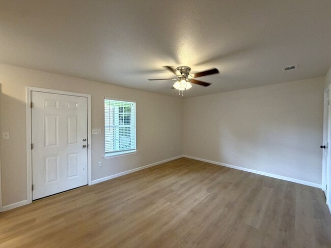 Photo - 941 Valley Rd Unit 941 Valley Rd. Apt. B