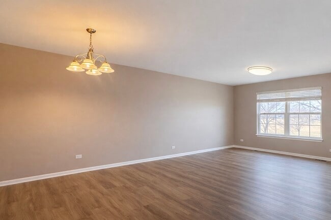 Photo - 14527 Patriot Square Dr E