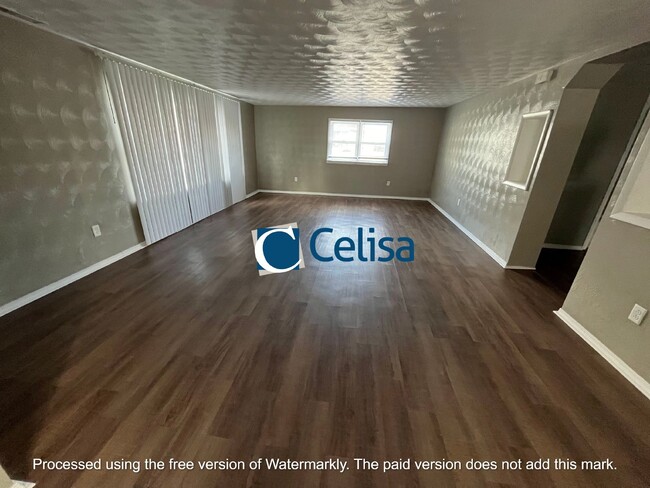 Photo - 2715 Waynedale Blvd