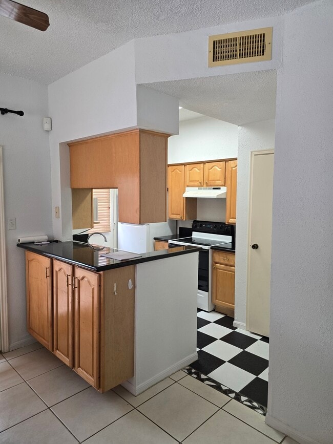 Photo - 7575 Cambridge St Unidad 704