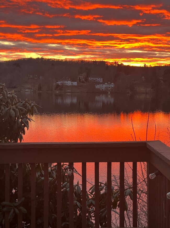 Photo - 19 Mattson Ave Unidad 19 Mattson