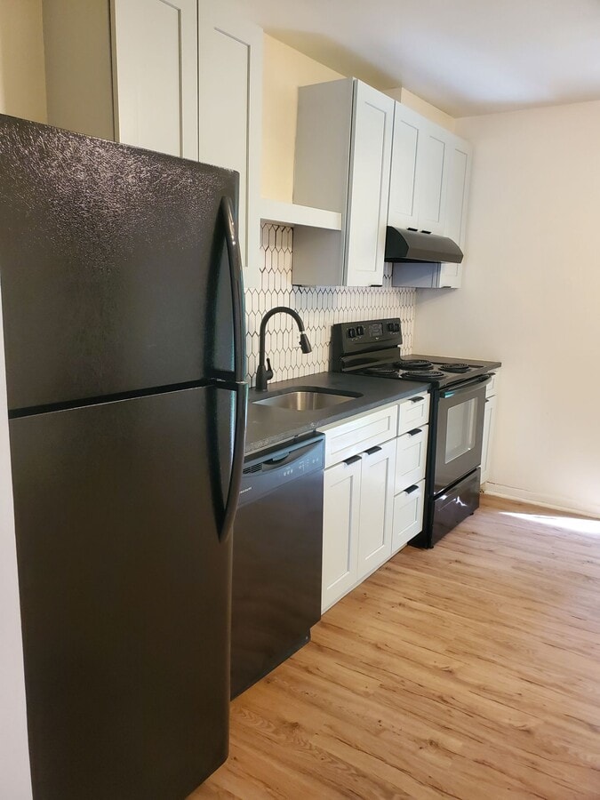 Photo - 1827 Charles Ct