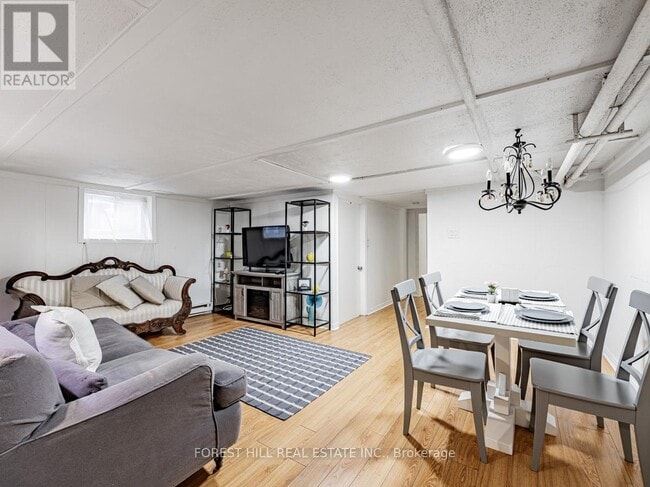 Photo - 29 Scarboro Beach Blvd