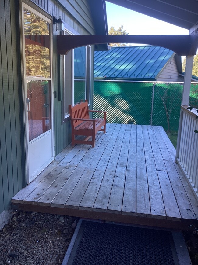 Photo - 2011 SE Laurel St